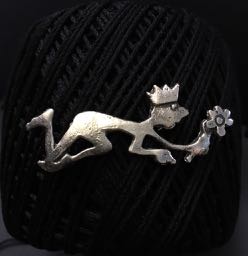 The little King ("Who would lead must follow") Sand-cast silver Brooch